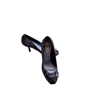 Joey Heels size 6 1/2